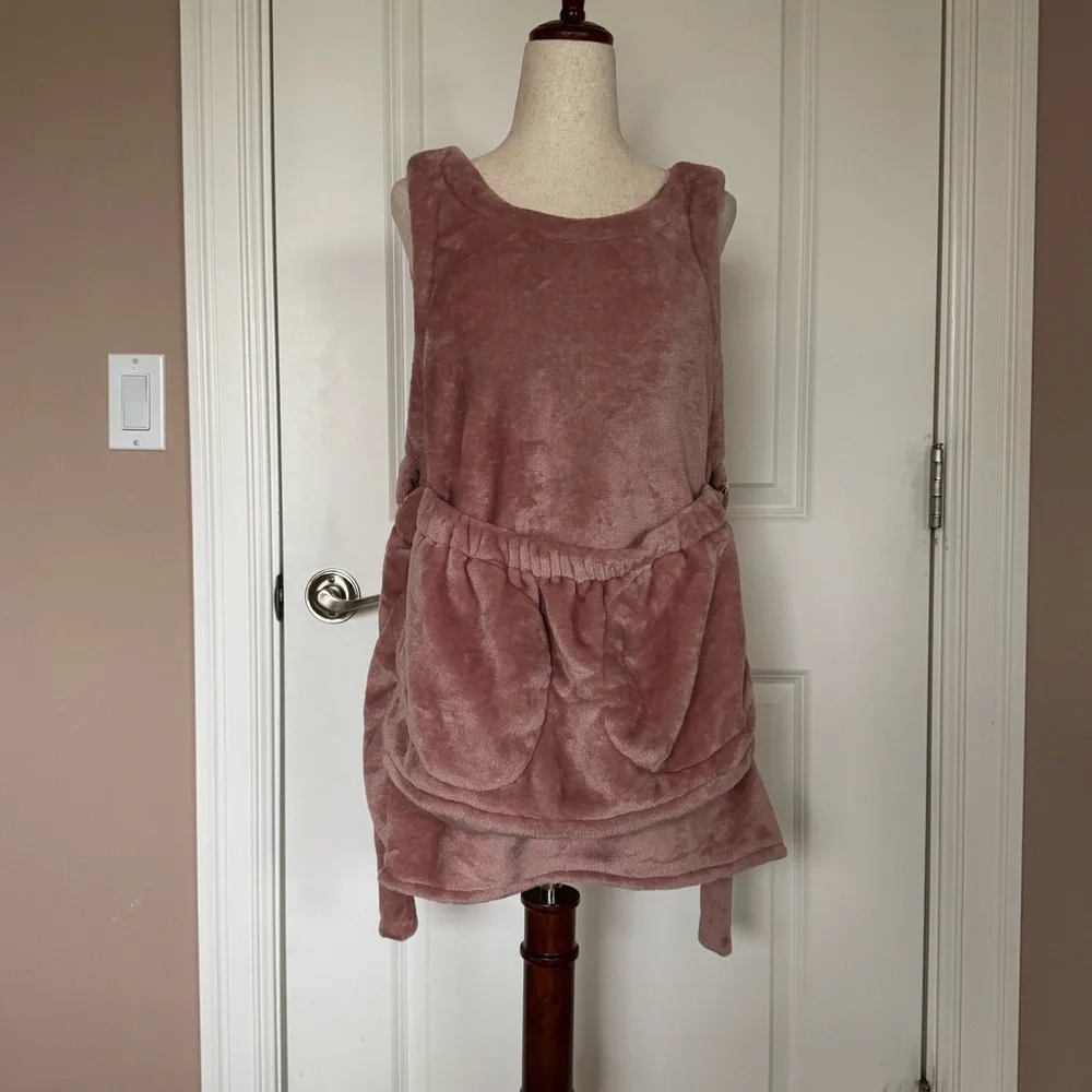 Cozy Pink Apron